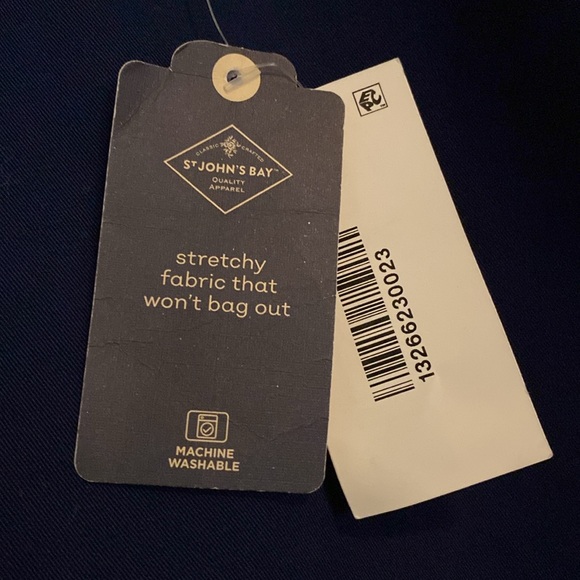 NWT St John’s Bay Navy Shorts - Picture 3 of 7